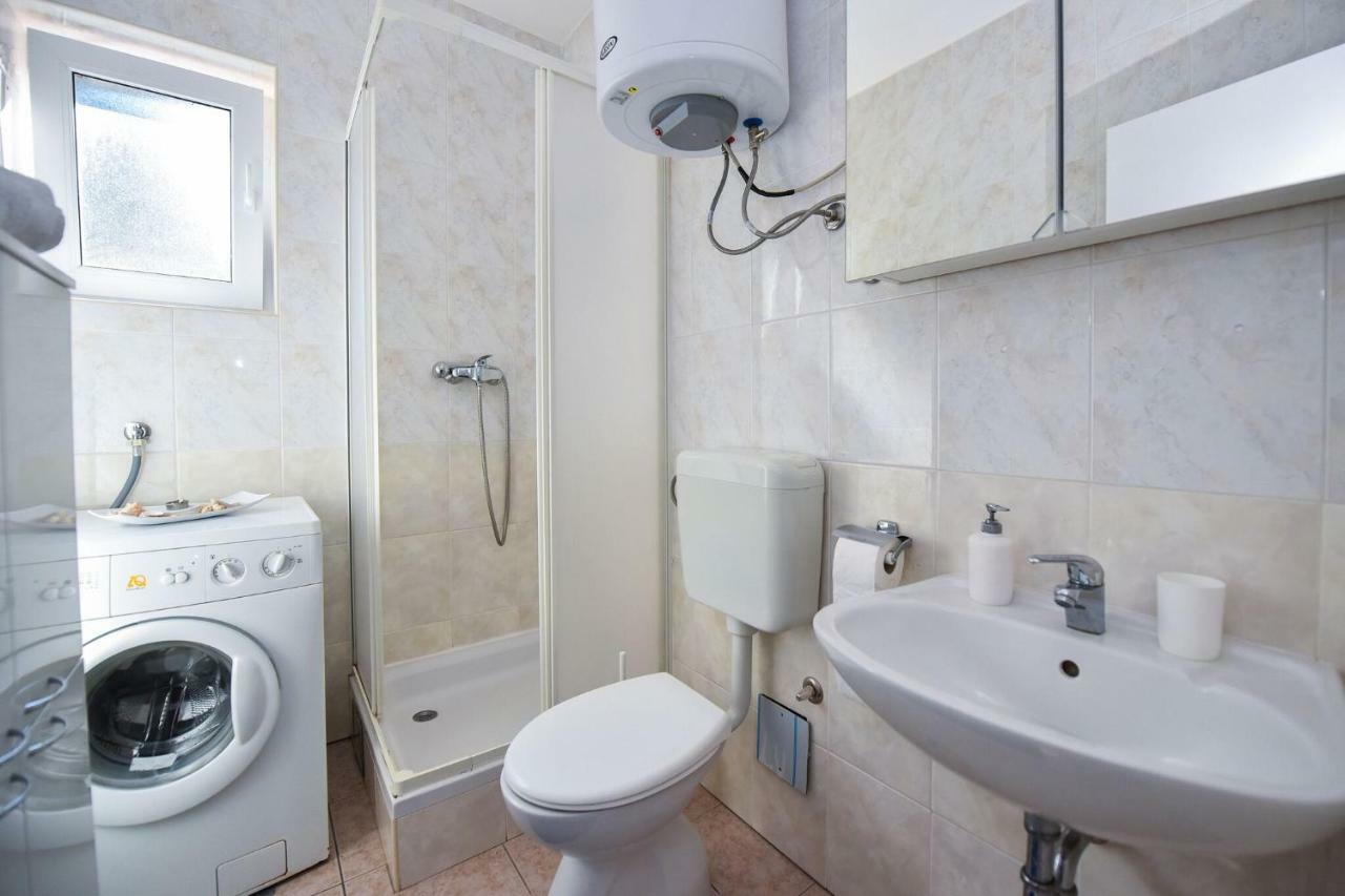 Vicy Apartment โนวาลยา ภายนอก รูปภาพ